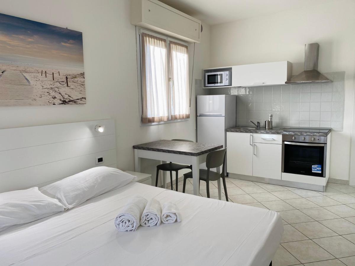 Rimini Bay Suites&Residence Exteriér fotografie