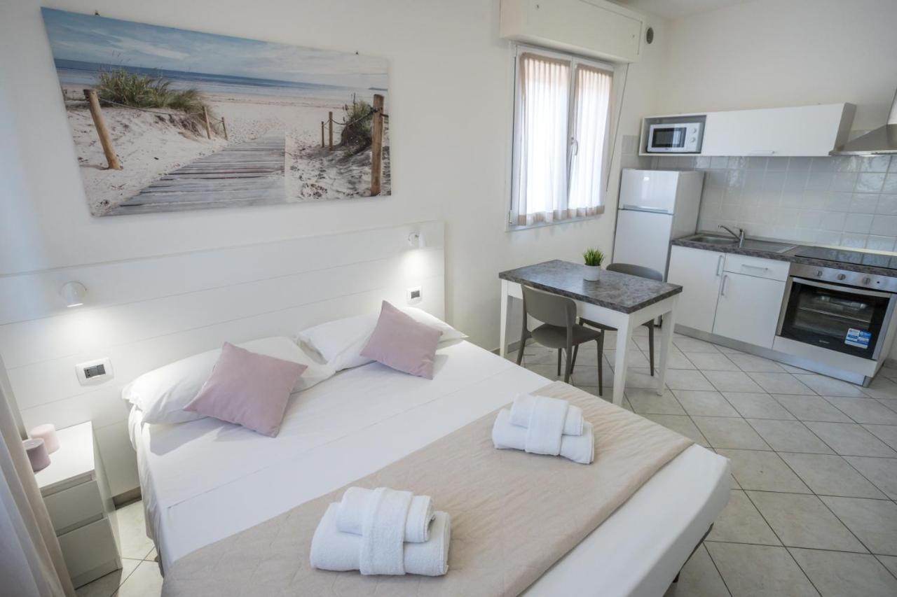 Rimini Bay Suites&Residence Exteriér fotografie